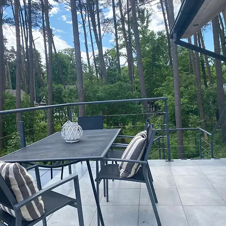 아파트 Mare Apartamenty, Taras & Grill, Parking 포비에로보