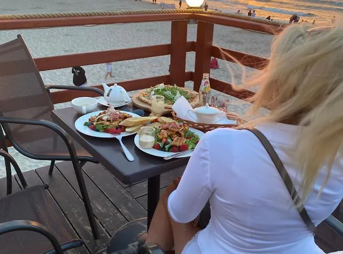 Mare Tarasy Grill Parking Daire Pobierowo